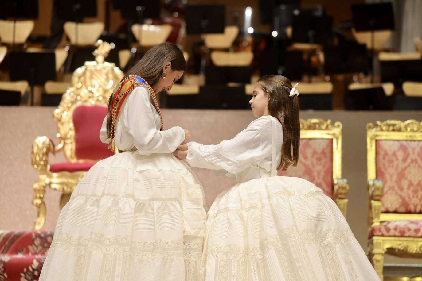 Ensayo de la exaltación de las falleras mayores de Valencia