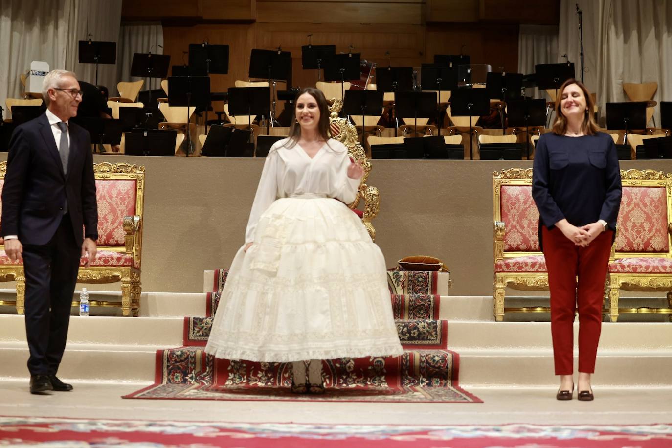 Ensayo de la exaltación de las falleras mayores de Valencia