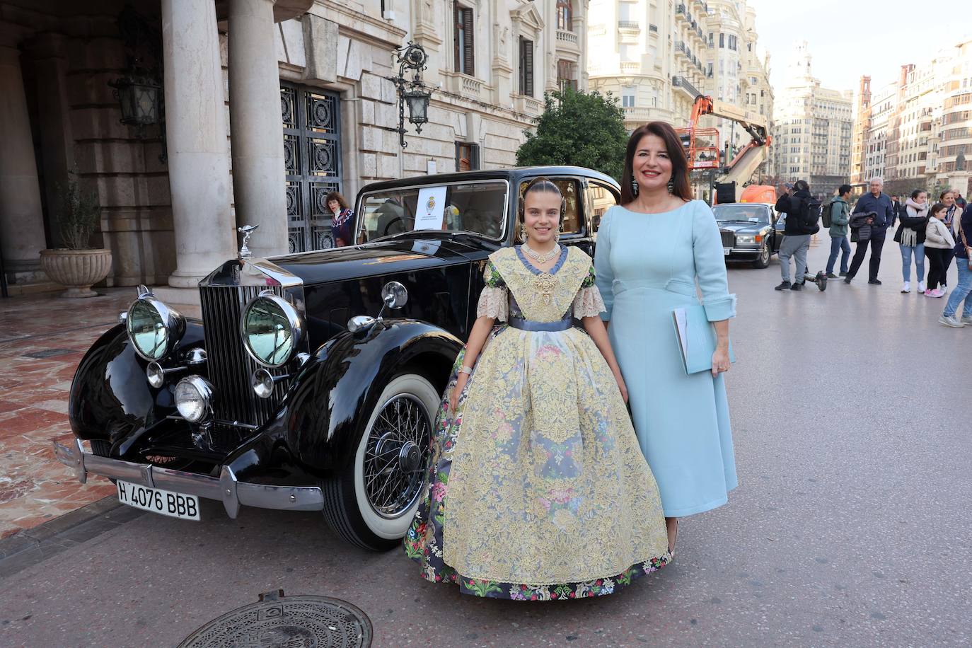 La exaltación de Marina García, fallera mayor infantil de Valencia 2024, en imágenes