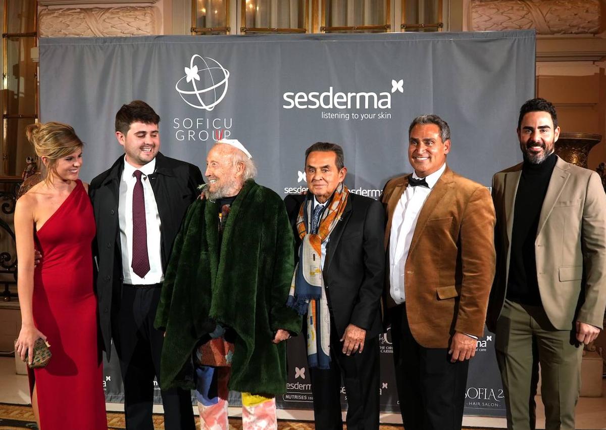 Imagen secundaria 1 - Invitados a la cena de gala de Sesderma en Madrid, entre ellos Álex González, Alejandro Resta, Frank Corredor o Laura García Marcos.