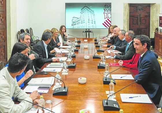 Constitución de la mesa de diálogo social.