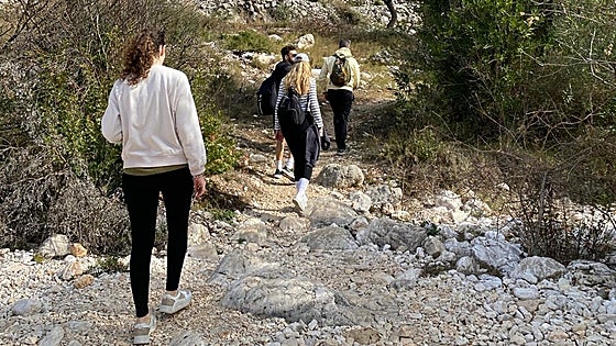 14 kilómetros de ruta con mucho arte en Castell de Castells