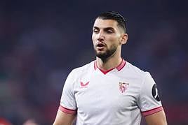 Rafa Mir, con el Sevilla.