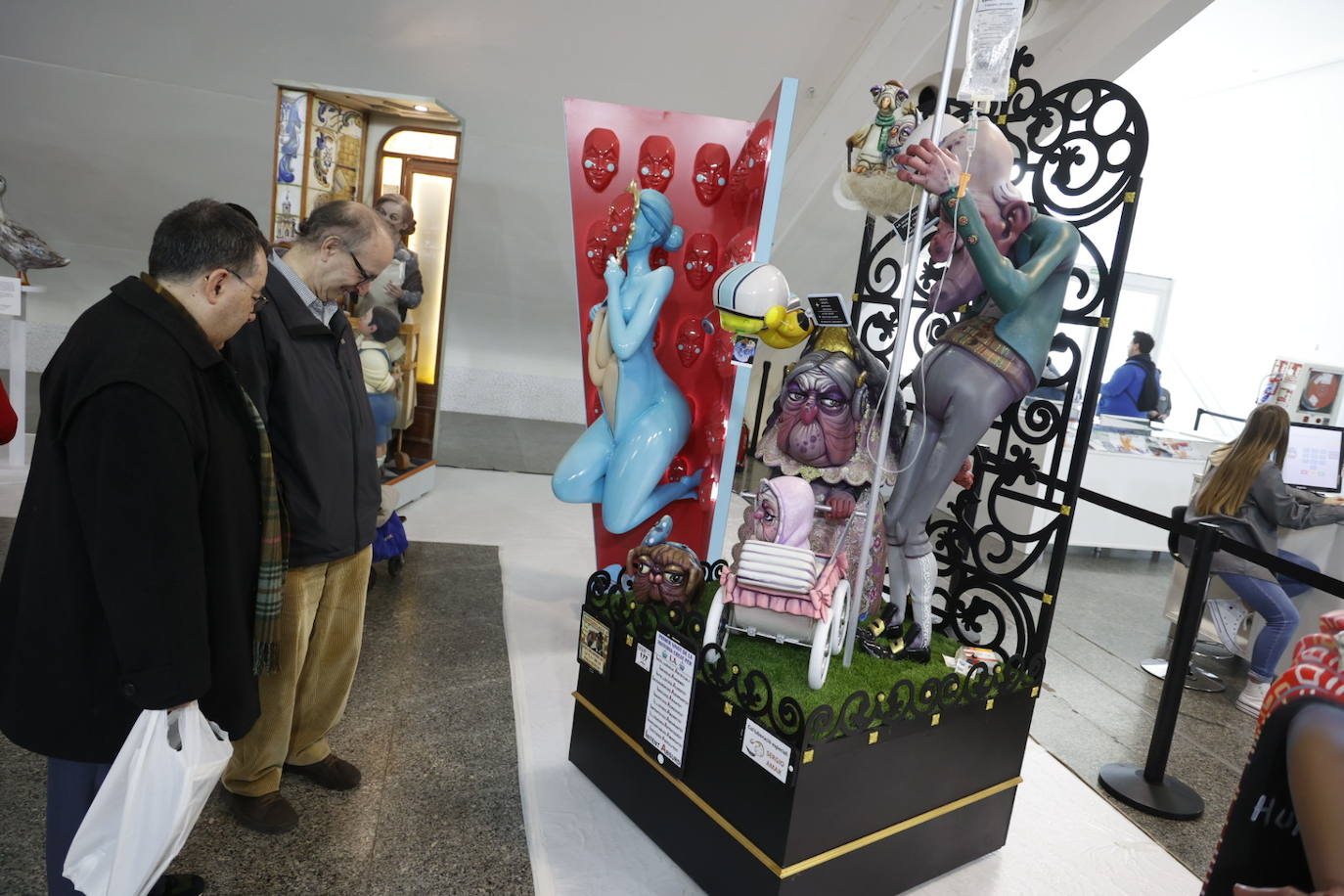 La Exposición del Ninot abre sus puertas al público