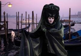 Noche de máscaras en Venecia