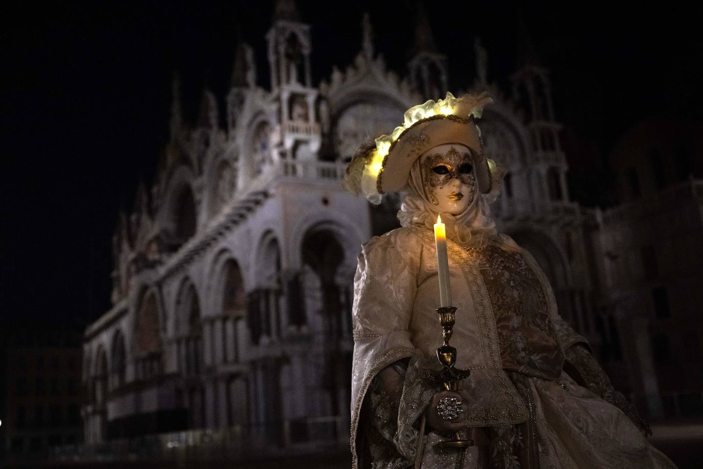 Noche de máscaras en Venecia