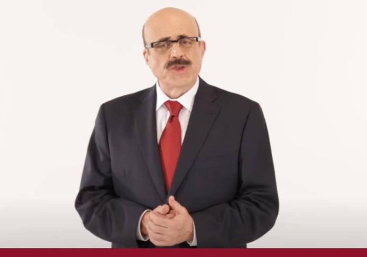 Constantino Romero en un anuncio del grupo Lo Mónaco.