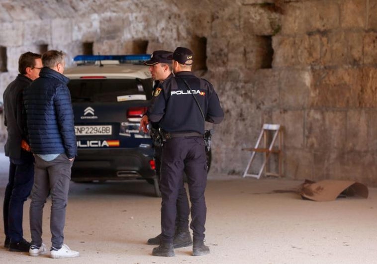 Agentes de Policía Nacional, en el lugar de los hechos este miércoles.