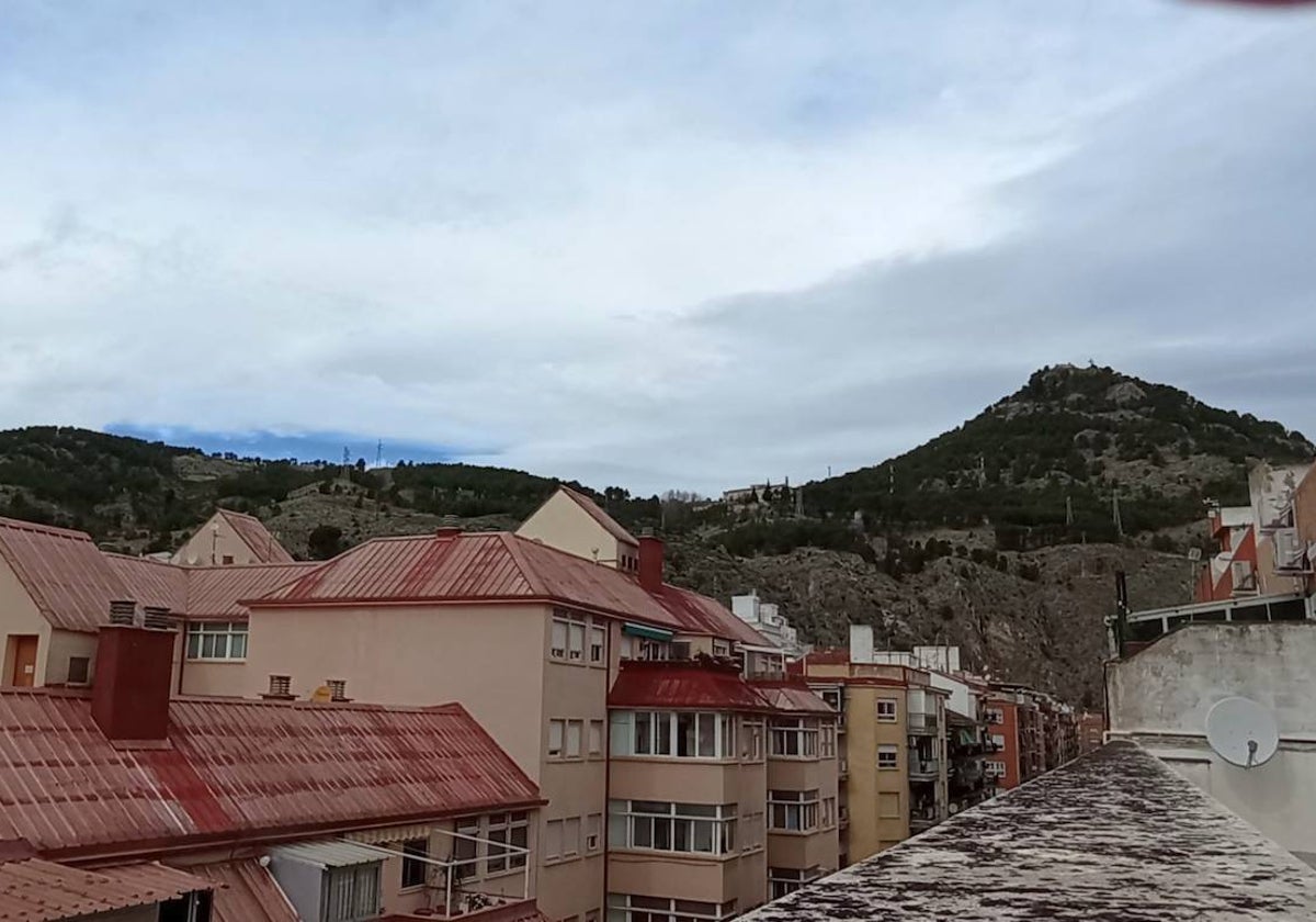 El cielo de Alcoi tras la lluvia de este viernes.