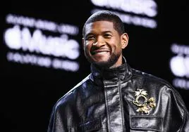 Usher durante una rueda de prensa previa a la Super Bowl.