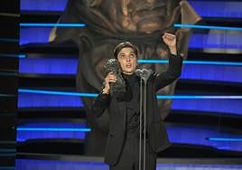 Matías Recalt agradece su Goya.