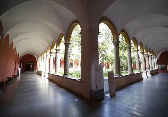 Claustro renacentista del Centro del Carmen.