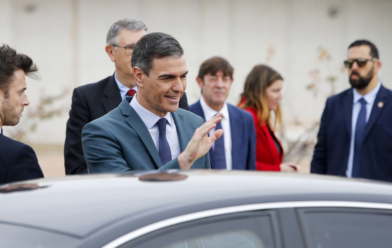 Fotos de la visita de Pedro Sánchez a las instalaciones de la planta desaladora de Torrevieja