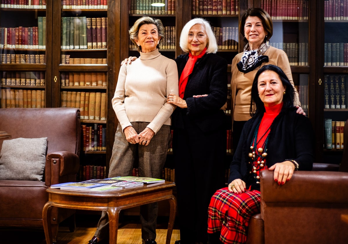 Integrantes del Club de Lectura del Casino de Agricultura.