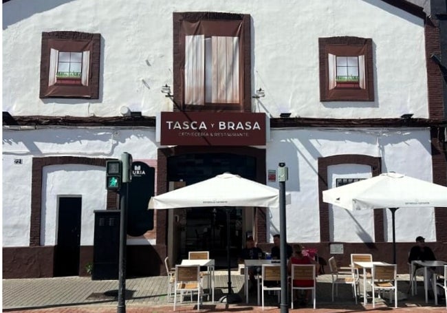 Arquitectura tradicional del barrio marinero del Cabañal en Tapa y Brasa.