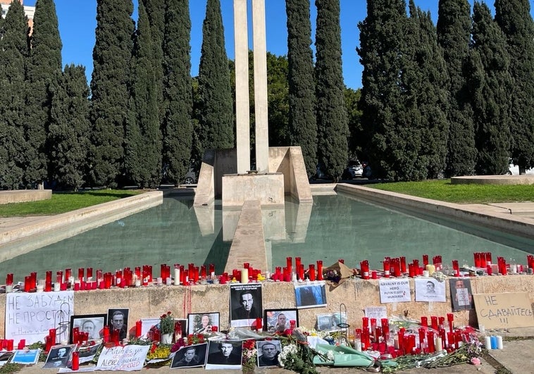 Homenaje en Valencia a Nalvani, el opositor ruso muerto en la cárcel