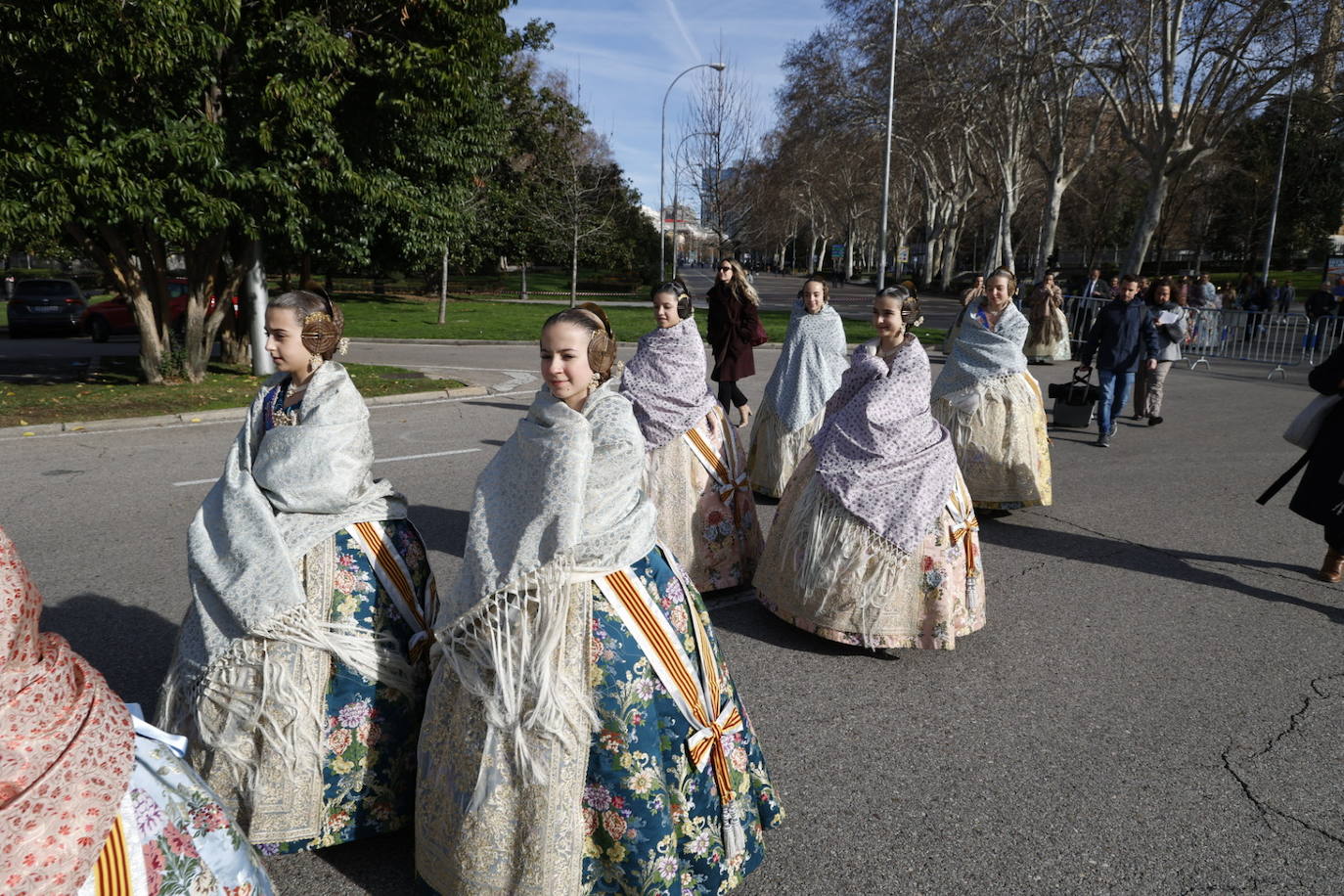 Las falleras mayores de Valencia y su corte, las grandes protagonistas en Madrid