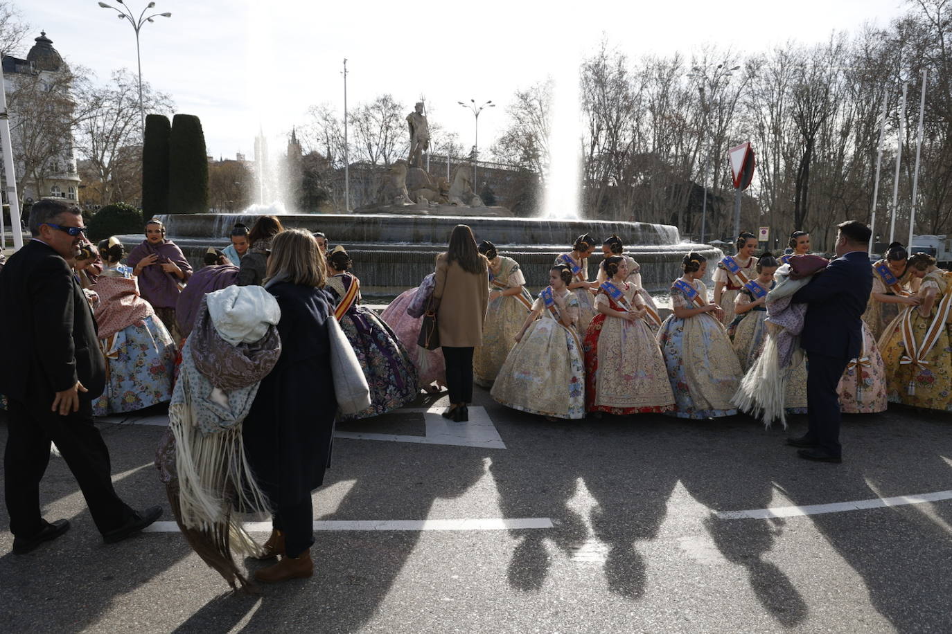 Las falleras mayores de Valencia y su corte, las grandes protagonistas en Madrid