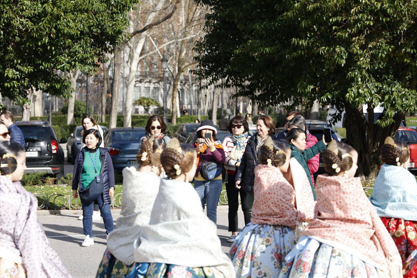 Las falleras mayores de Valencia y su corte, las grandes protagonistas en Madrid