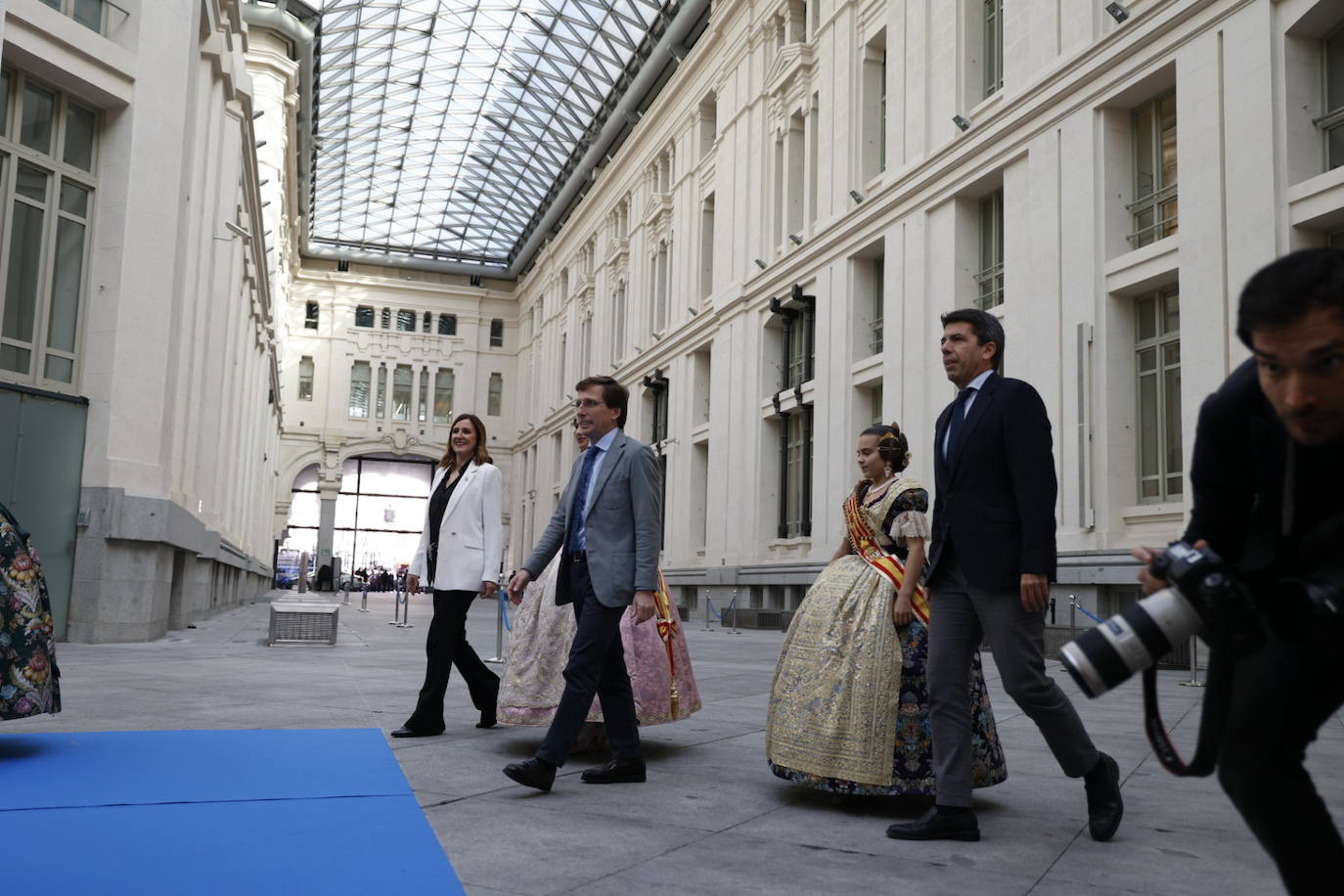 Recepción Oficial a las Falleras Mayores de Valencia en el Ayuntamiento de Madrid