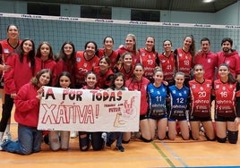 El equipo femenino del Xàtiva Voleibol.