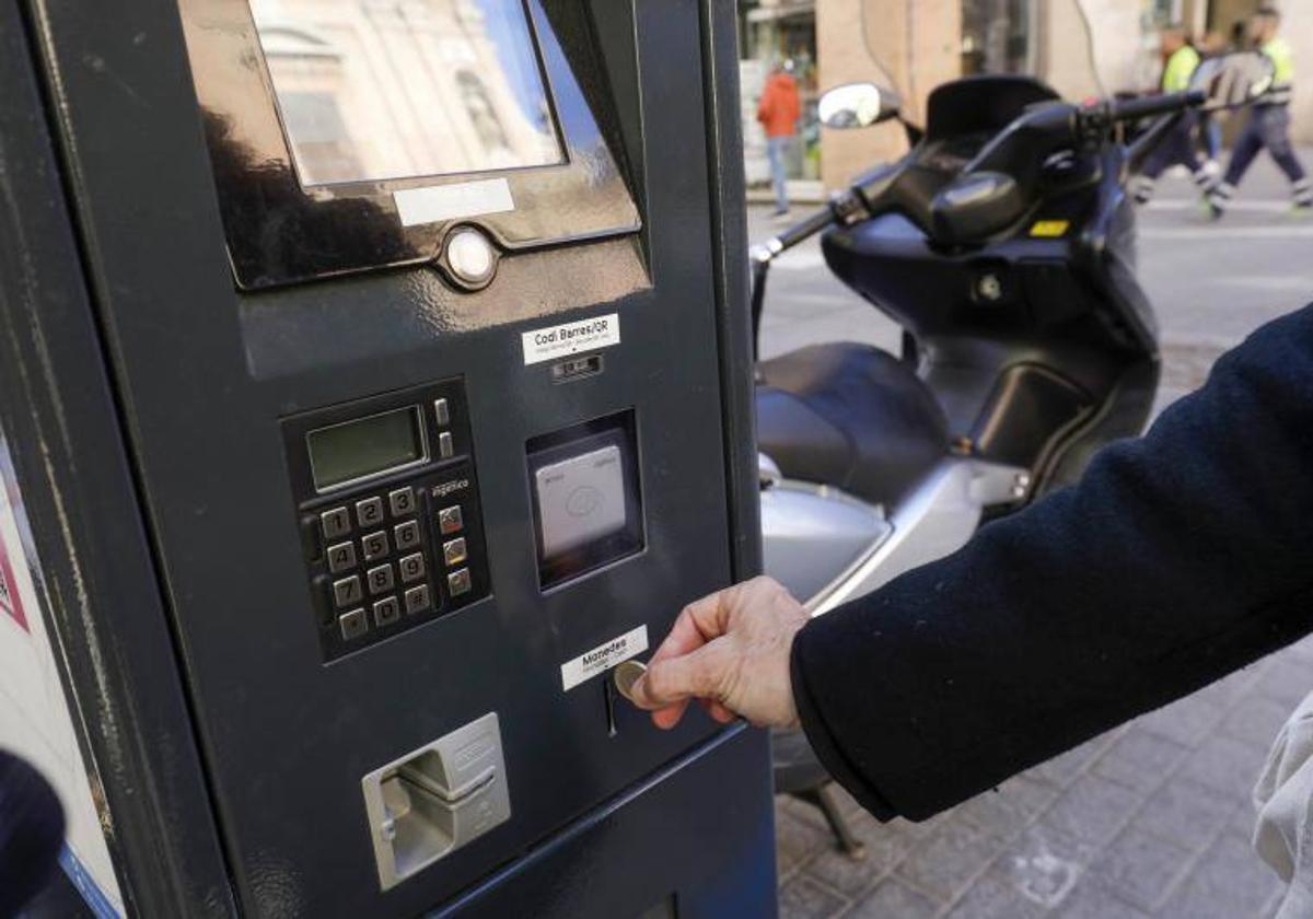 Poste de la ORA en Valencia.