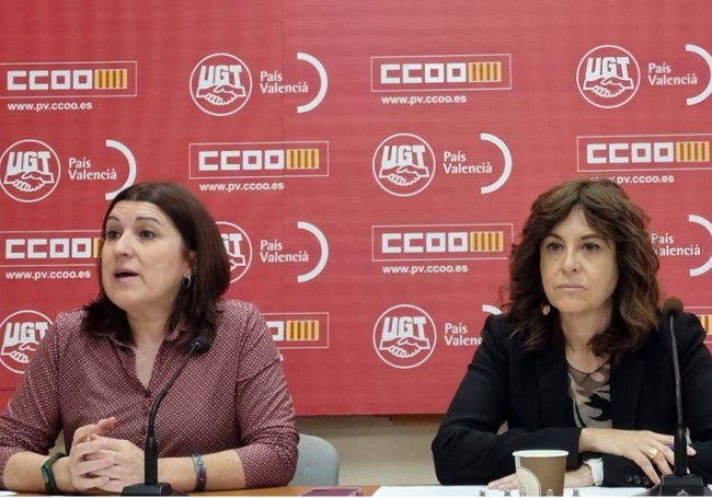 La rueda de prensa ofrecida por la secretaria de Dones i Igualtat de CCOO-PV, Cloti Iborra, y la secretaria Formación, Empleo e Igualdad de género de UGT-PV, Pilar Mora.