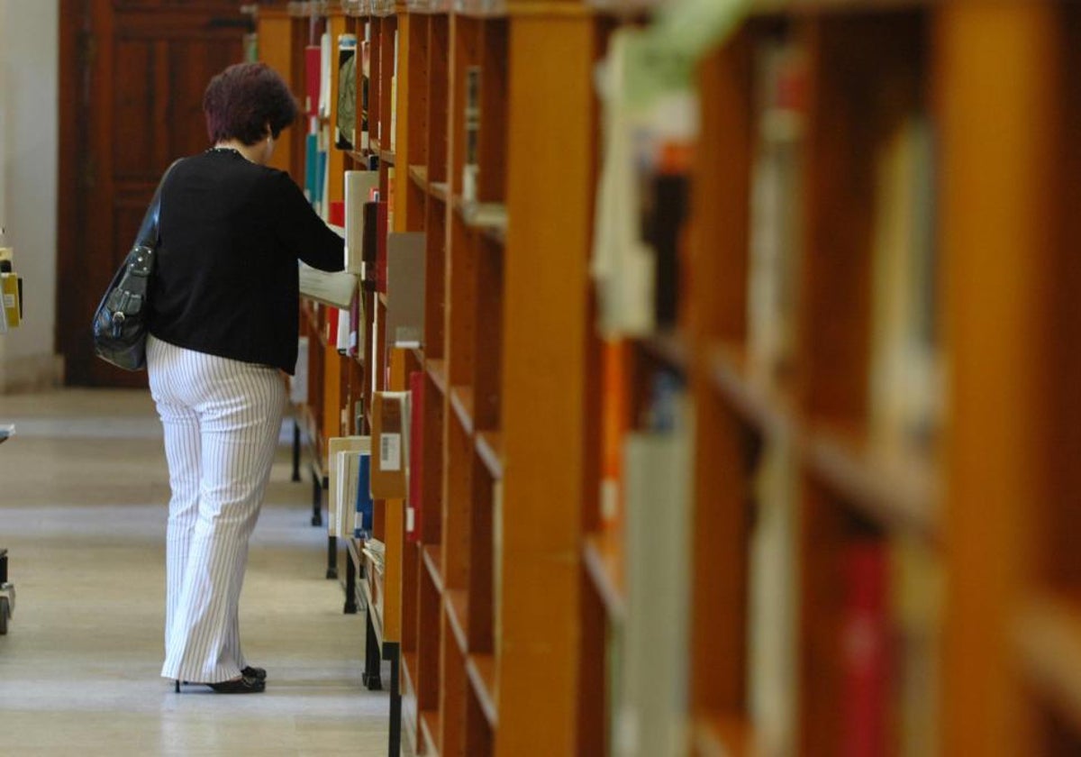 PP y Vox, a favor de separar los libros de diversidad sexual de la sección infantil en las bibliotecas