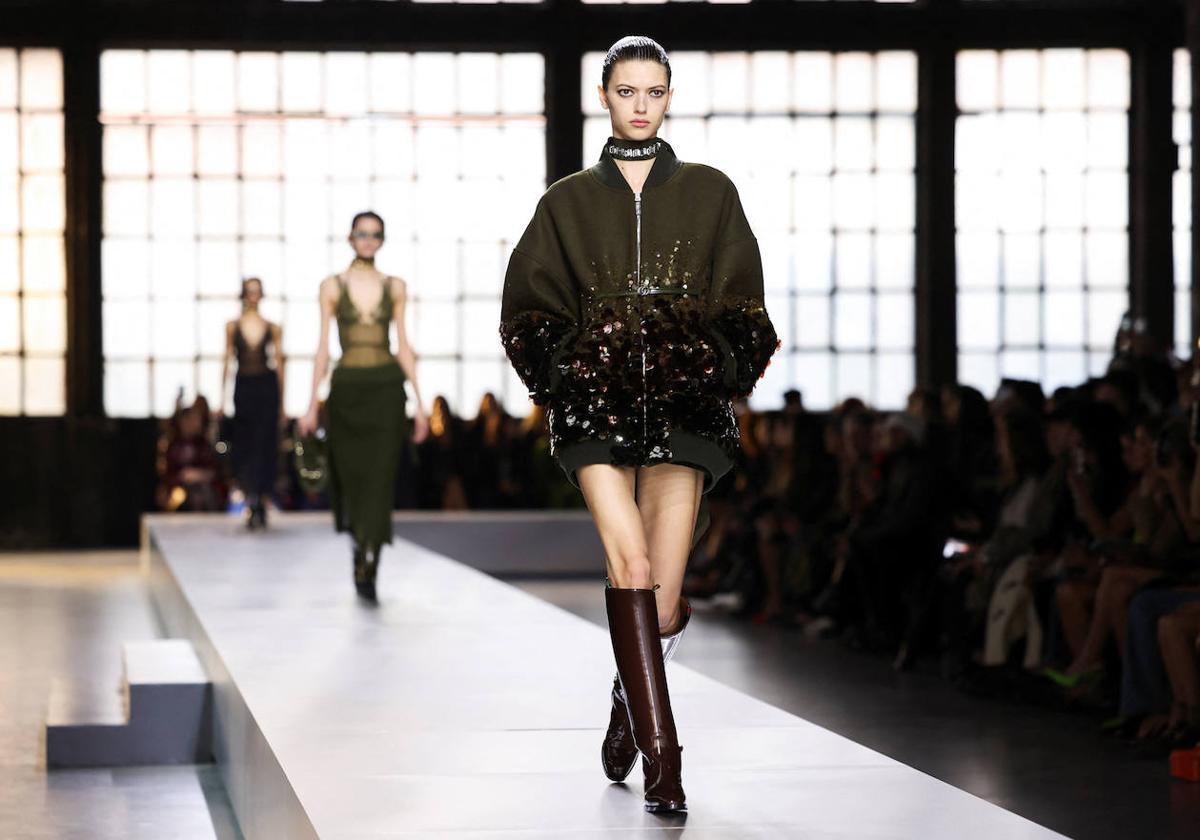 Fotos: el nuevo Gucci deslumbra en la pasarela de Milán