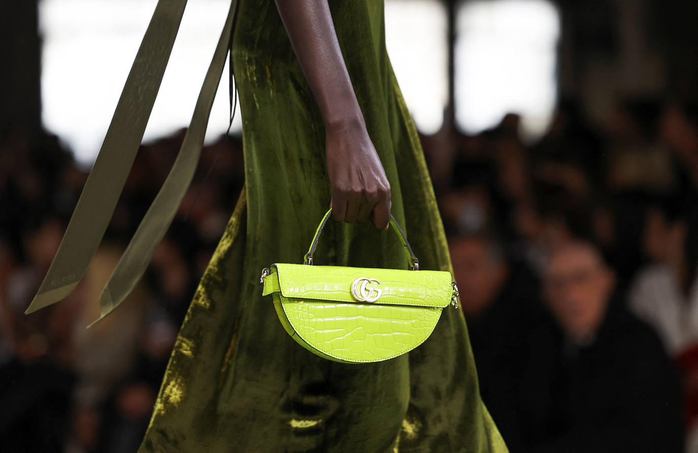 Fotos: el nuevo Gucci deslumbra en la pasarela de Milán