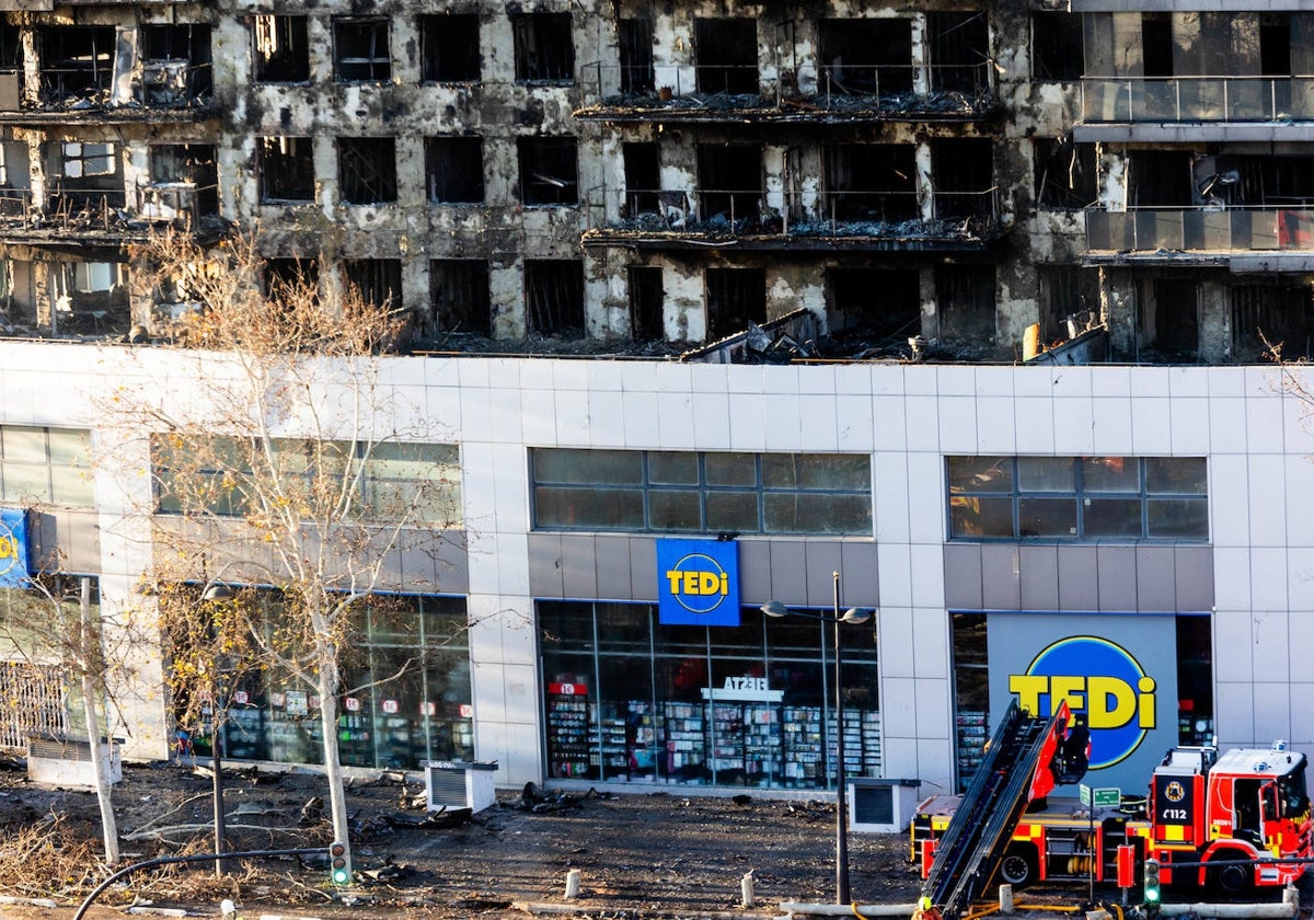 ¿Por qué no ardieron los bajos comerciales de los edificios?