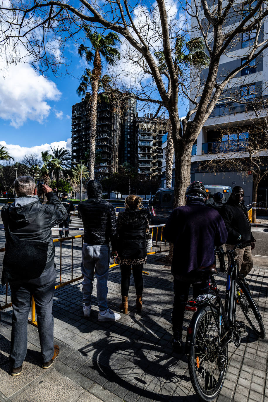 El incendio se convierte en una atracción