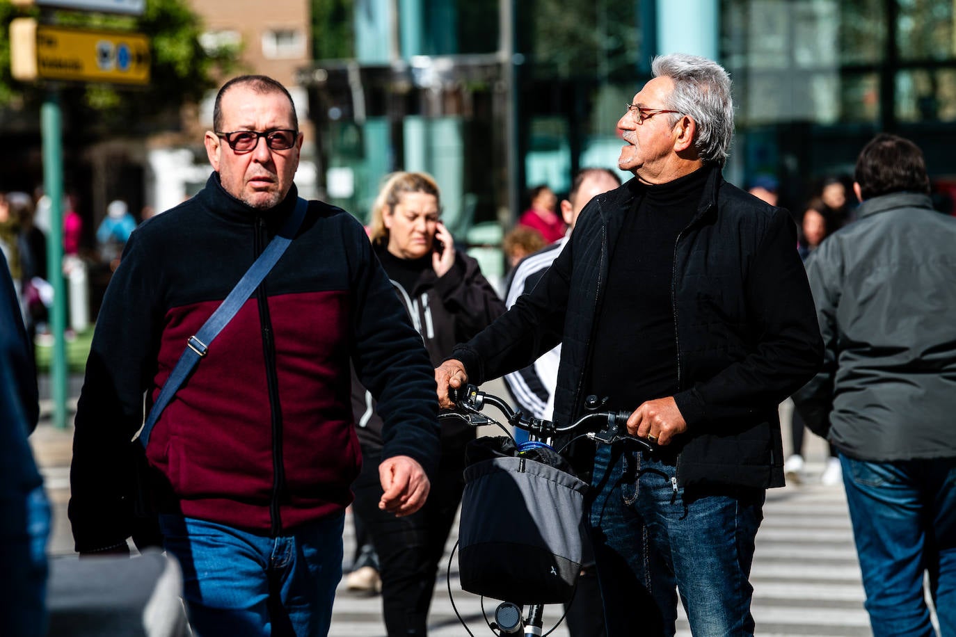 Campanar: El barrio herido en el que la vida sigue