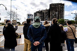 El incendio se convierte en una atracción