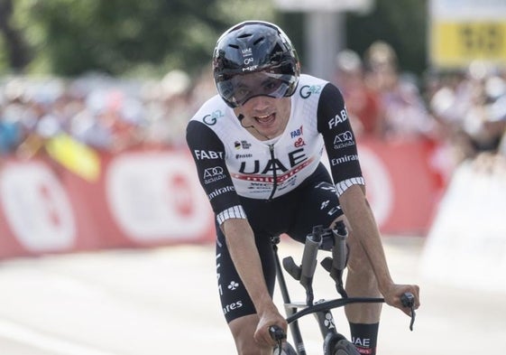 Juan Ayuso en una carrera