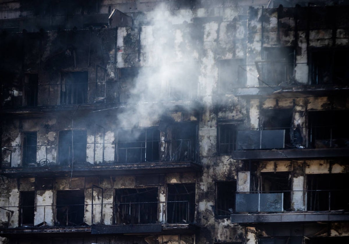 Edificio arrasado en Campanar.