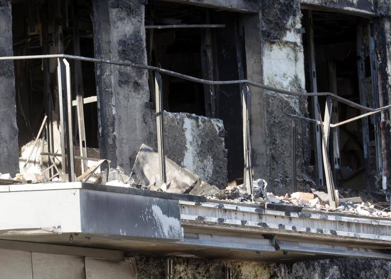 Así está actualmente el edificio incendiado en Campanar