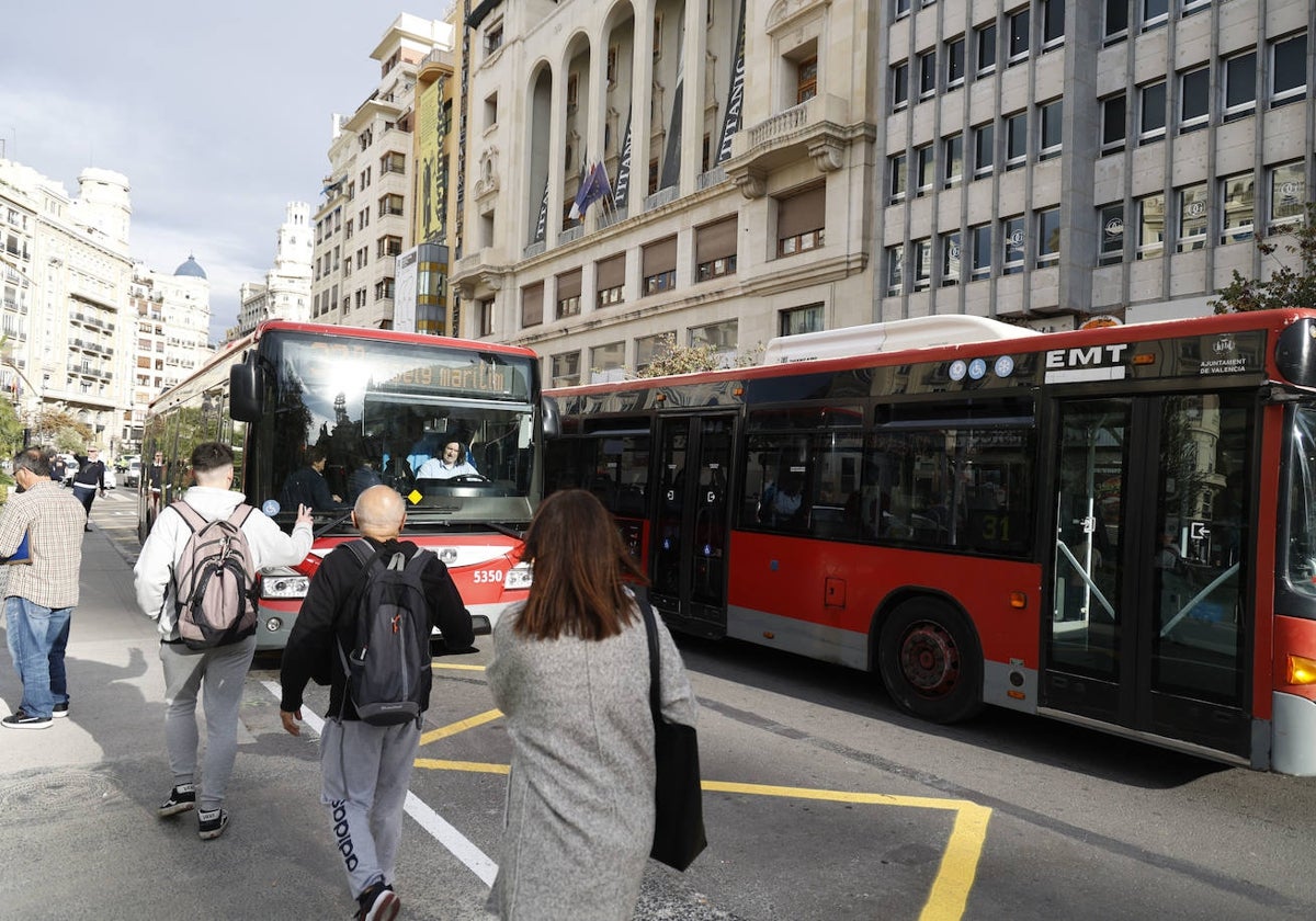 La línea 23 de la EMT de Valencia amplía su recorrido para llegar hasta Porta de la Mar.