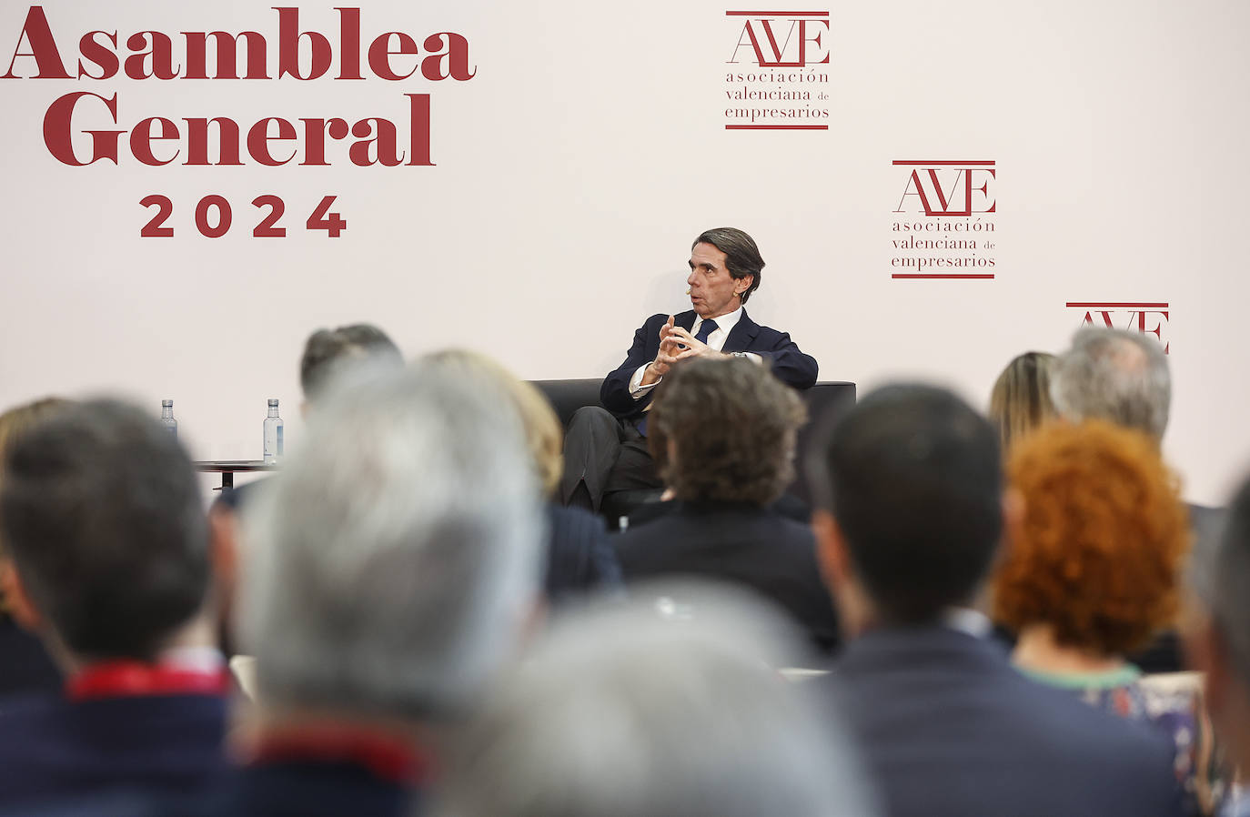 Fotos: Aznar acude a la asamblea de AVE, la Asociacion Valenciana de Empresarios