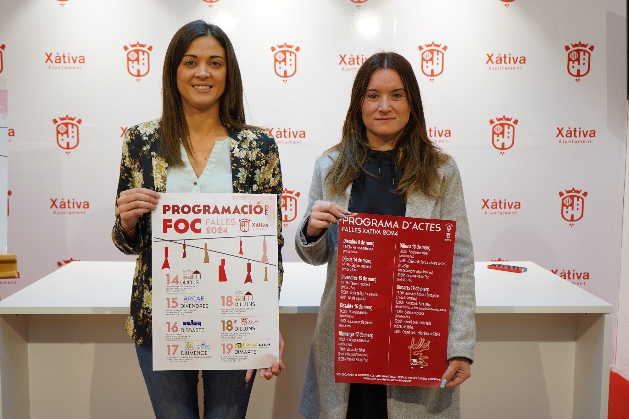 La concejala de Cultura Festiva y la presidenta de la JLF de Xàtiva.