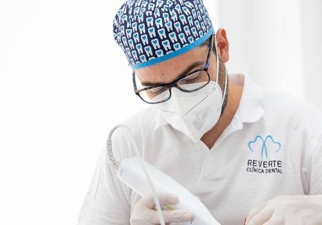 Clínica Dental Reverte