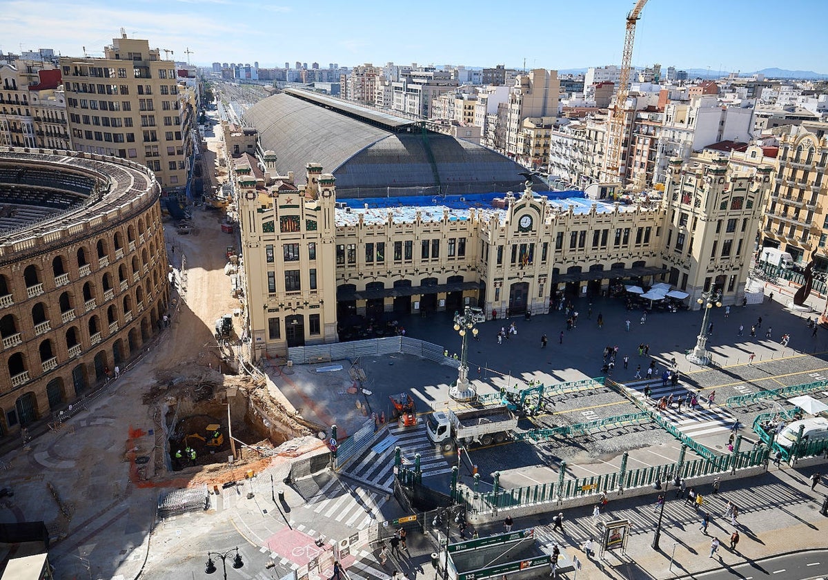 Obras de la línea 10 del metro, en la calle Alicante.