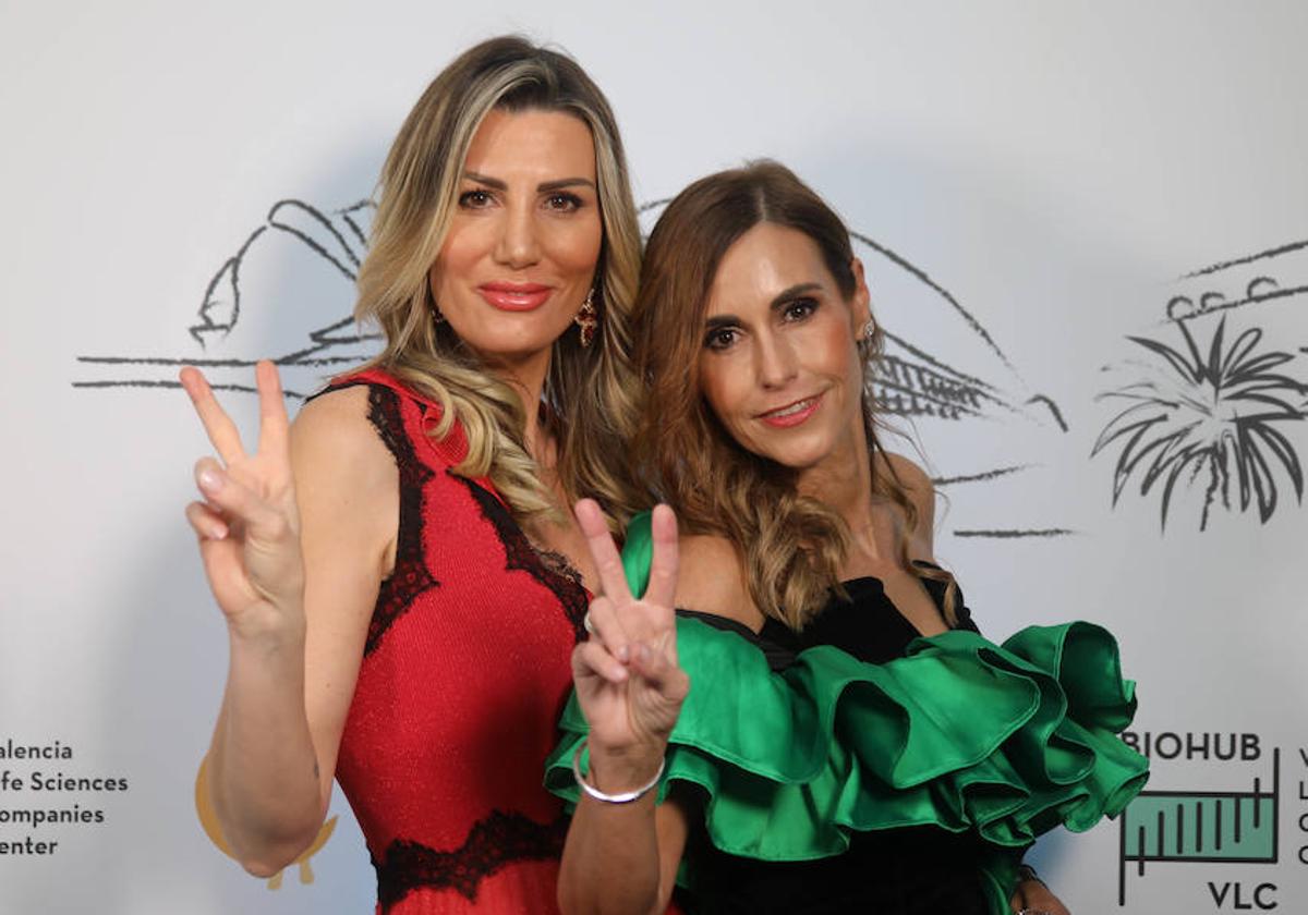 Mayte García y Laura García Marcos, en la gala benéfica del pasado jueves en Valencia.