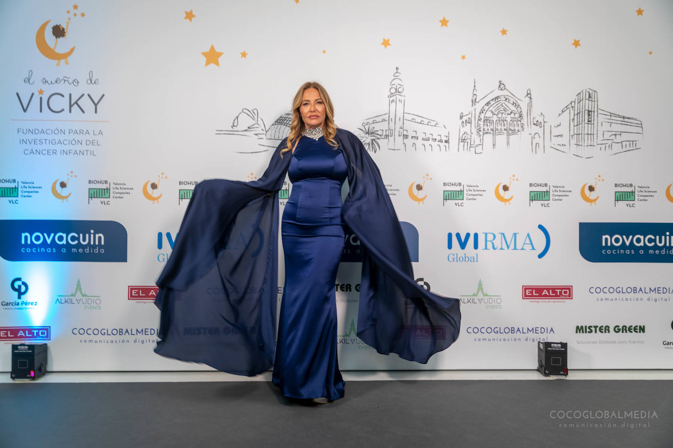 Las personalidades que asisten a la gala benéfica del Sueño de Vicky en Valencia