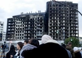 Los dos edificios destruidos por el fuego en Campanar.