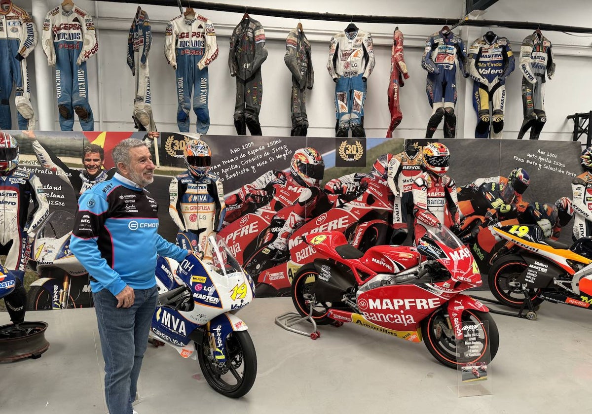 En su museo encontramos todo tipo de motos históricas del Aspar Team, como estas dos de 125cc y 250cc de Álvaro Bautista.