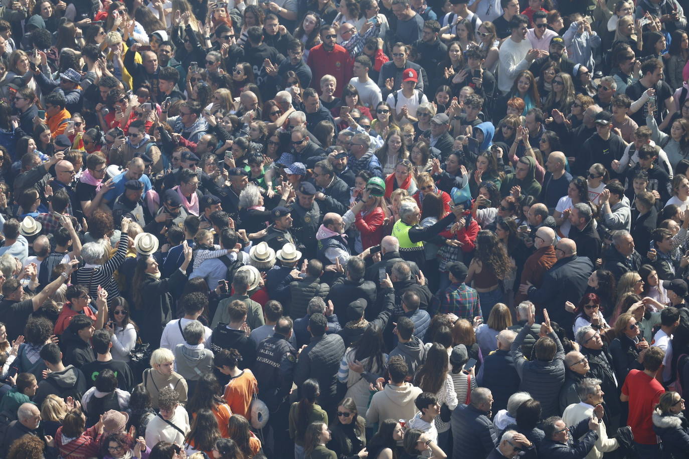 Fotos de la mascletà de Pirotecnia Nadal-Martí del 7 de marzo