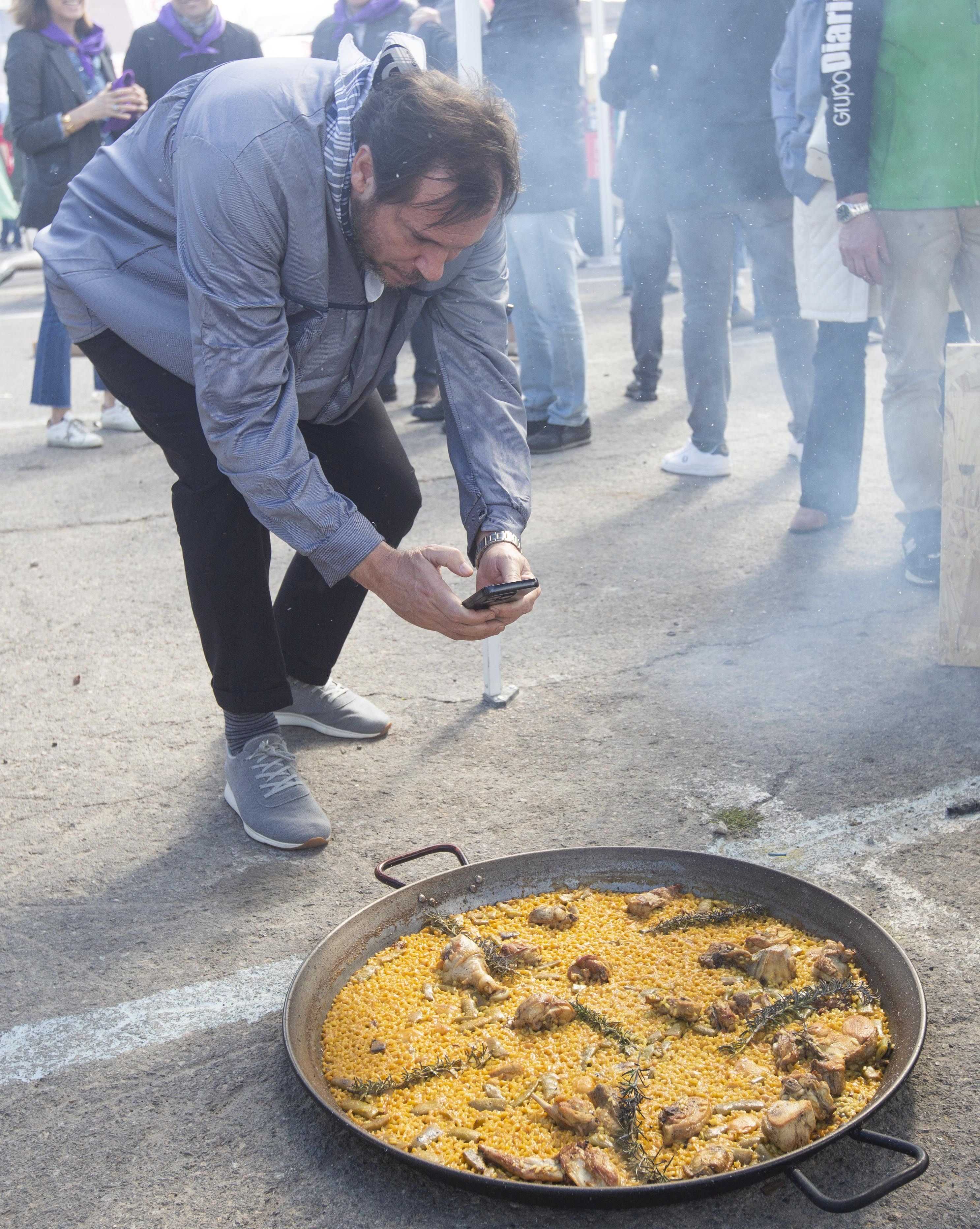 La paella de Óscar Puente