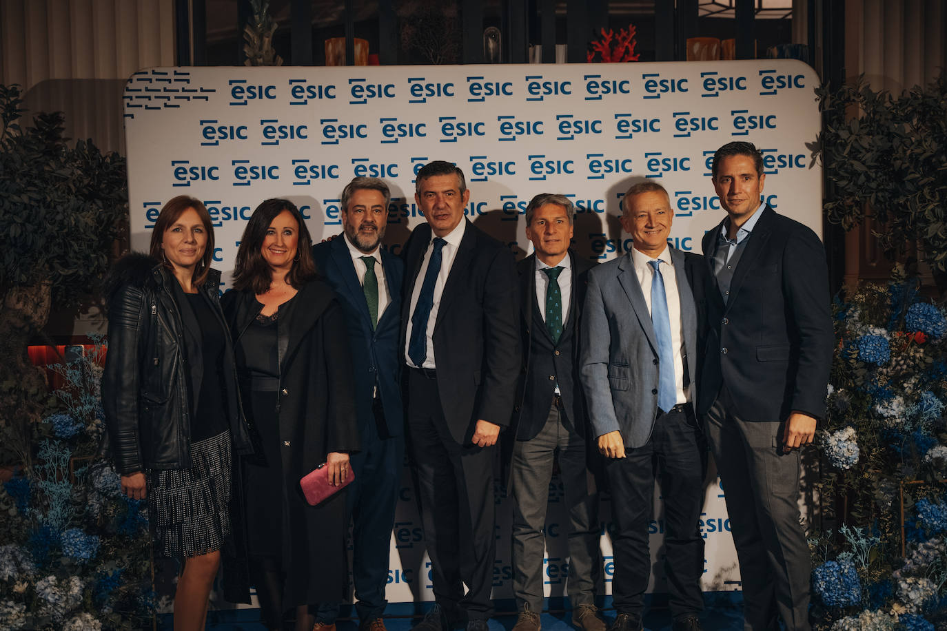 Representantes de la Cámara de Comercio Alcoy, junto a Agustín Carrilero.