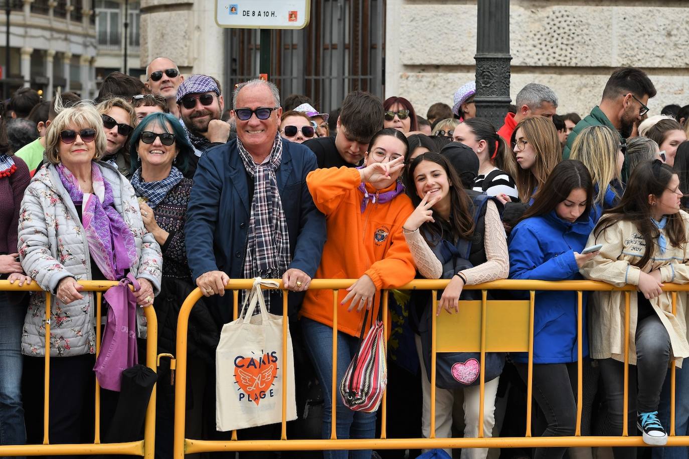 Búscate en la mascletà de este viernes 8 de marzo